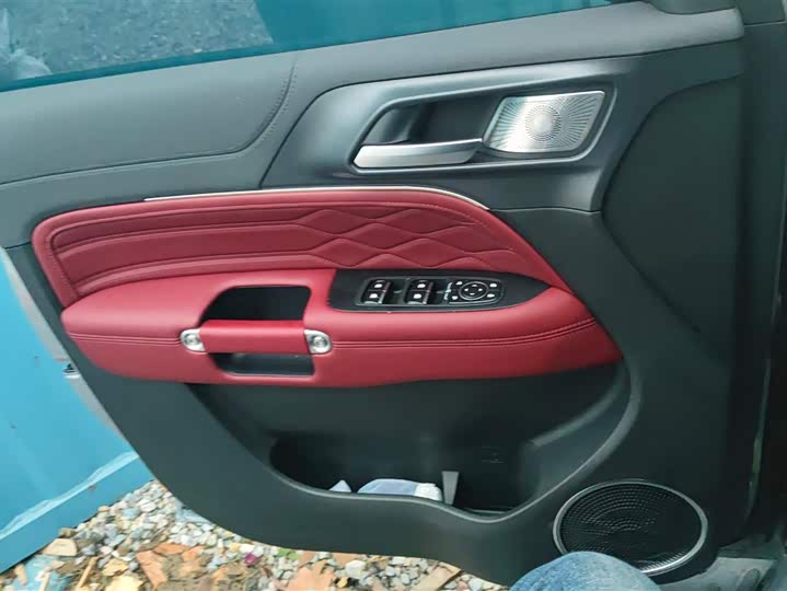 Tank 300 Hybrid 2025 2025款 Hi4-T 37.1kWh