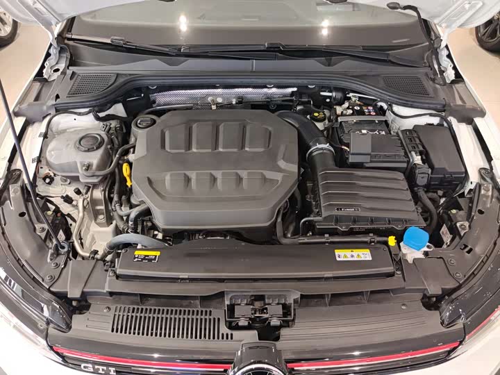 Volkswagen Golf GTI 2025 2025款 380TSI DSG GTI