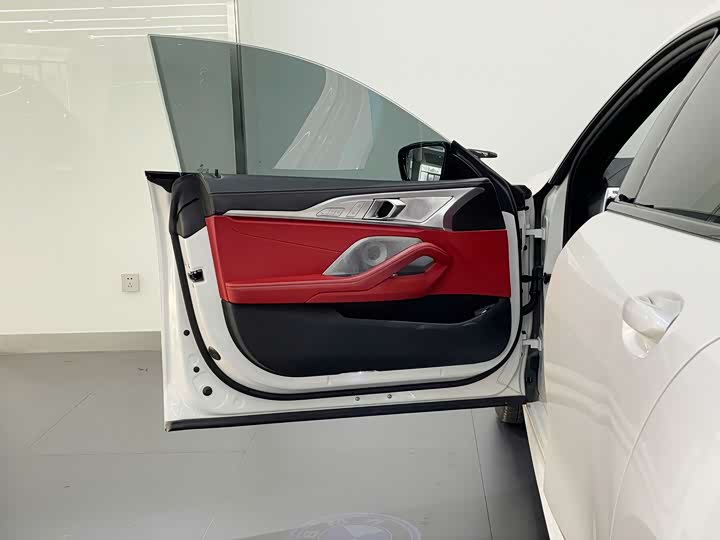 BMW 8 Series 2021 2021款 840i xDrive 四门轿跑车 M运动套装