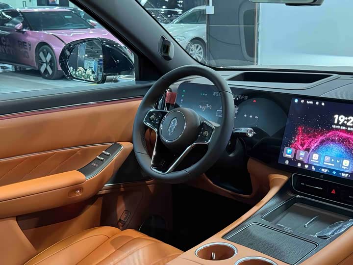 Aito M8 2025 2025款 增程 Max+版 53.4kWh 6座版