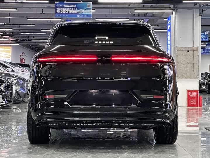 Zeekr 7X 2025 2025款 100kWh 长续航后驱智驾版