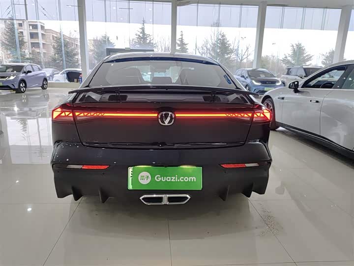 Changan UNI-V Hybrid 2024 2024款 蓝鲸智电iDD 136km 智尊型