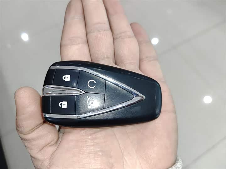 Changan UNI-V Hybrid 2024 2024款 蓝鲸智电iDD 136km 智尊型