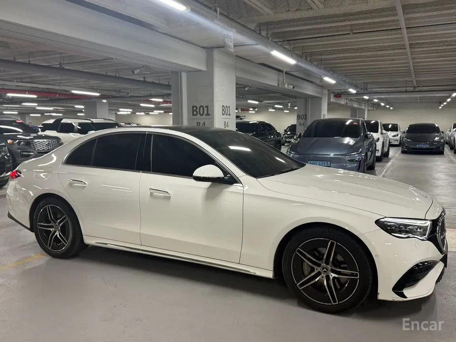 Mercedes-Benz E-Class 2024 E300 4MATIC AMG Line