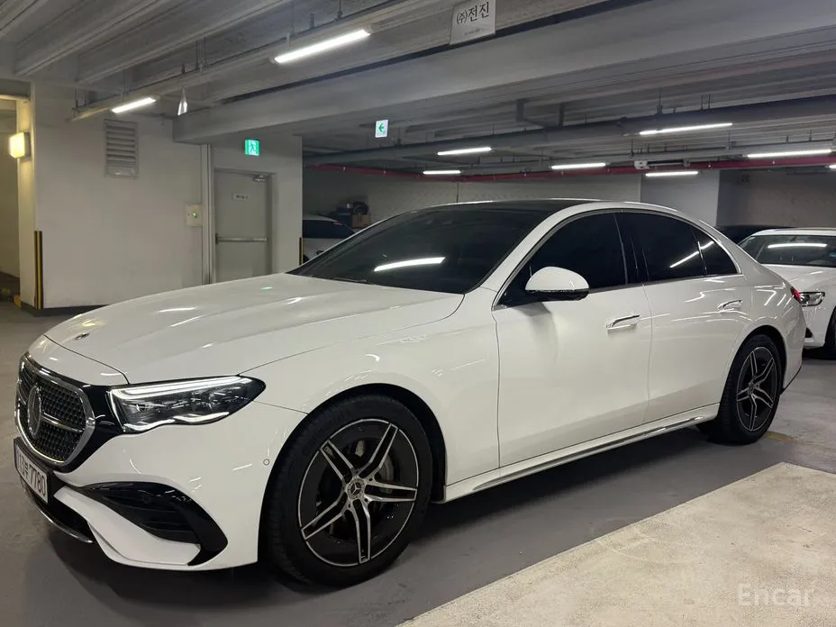 Mercedes-Benz E-Class 2024 E300 4MATIC AMG Line