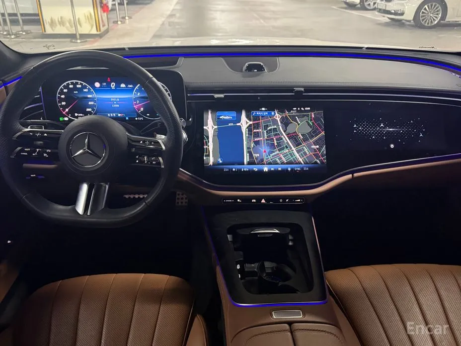 Mercedes-Benz E-Class 2024 E300 4MATIC AMG Line