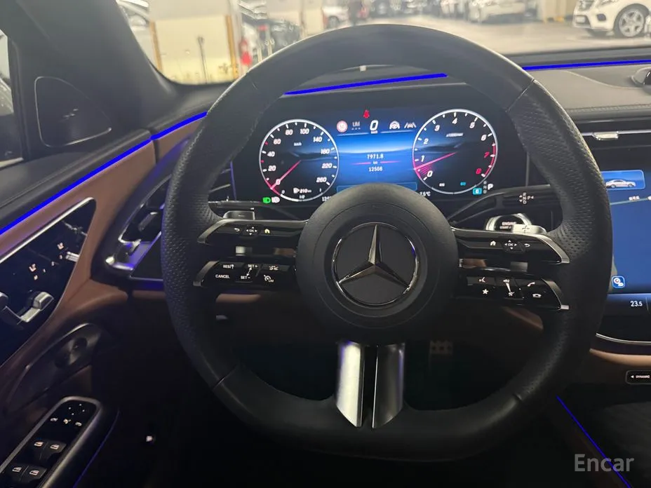 Mercedes-Benz E-Class 2024 E300 4MATIC AMG Line