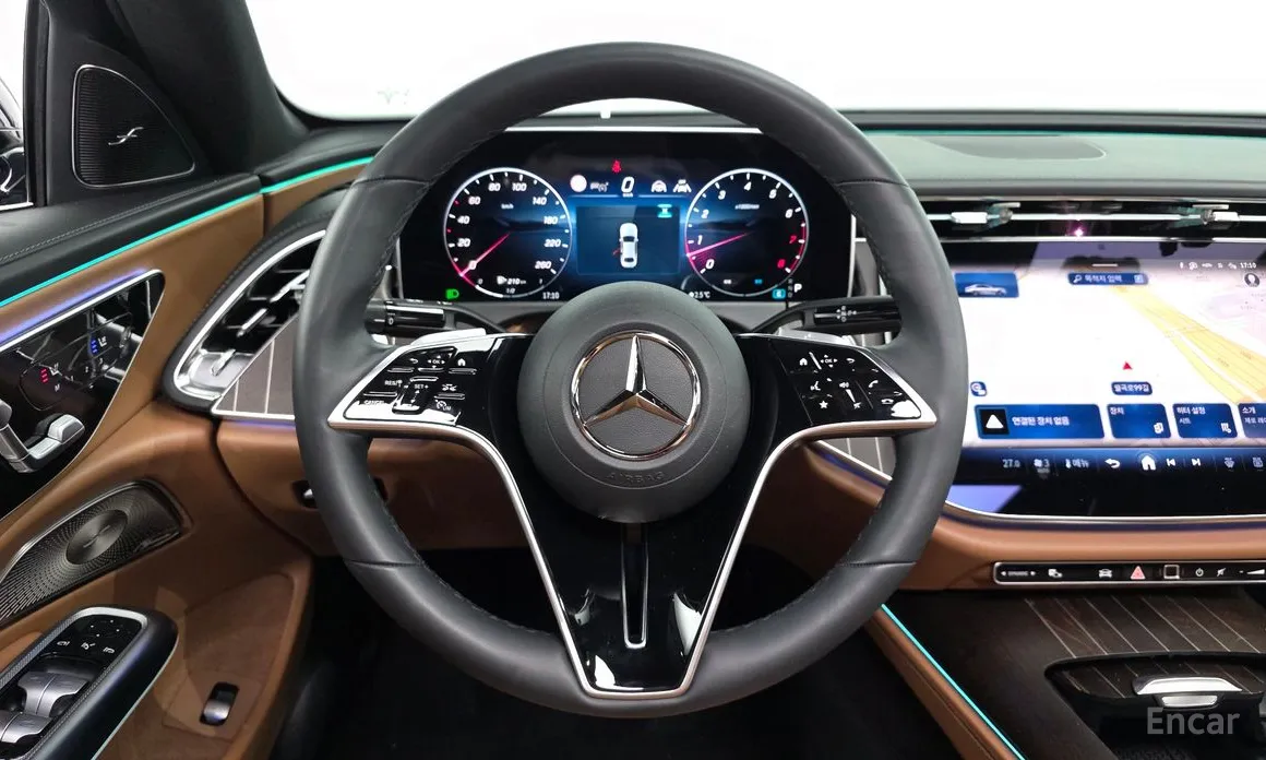 Mercedes-Benz E-Class 2024 E300 4MATIC Exclusive