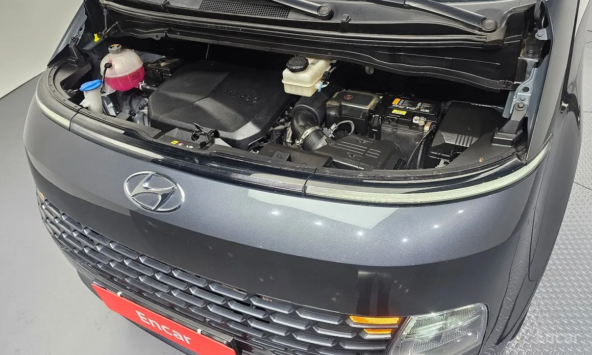 Hyundai Staria 2021 Tourer 11-Seater