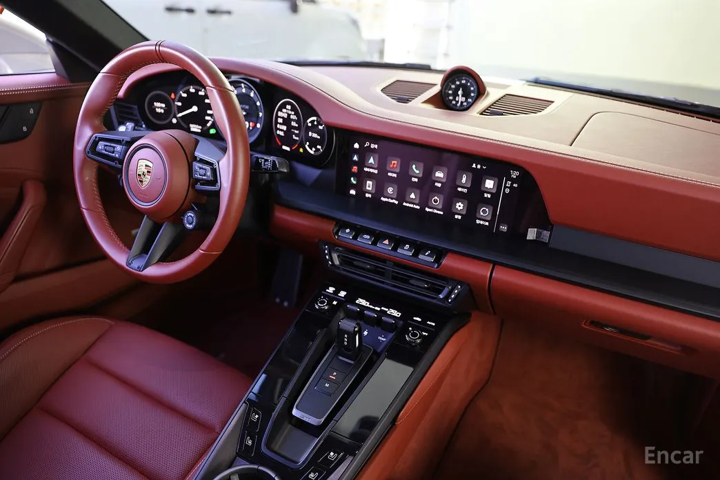 Porsche 911 2019 Carrera 4 GTS