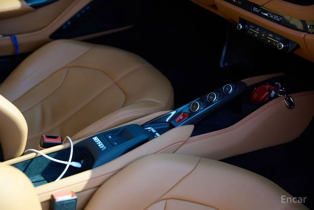 Ferrari F8 2019 3.9 V8