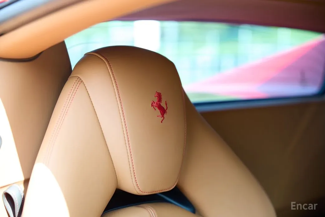 Ferrari F8 2019 3.9 V8