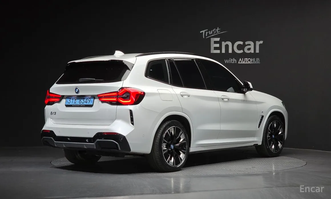 2021 BMW iX3