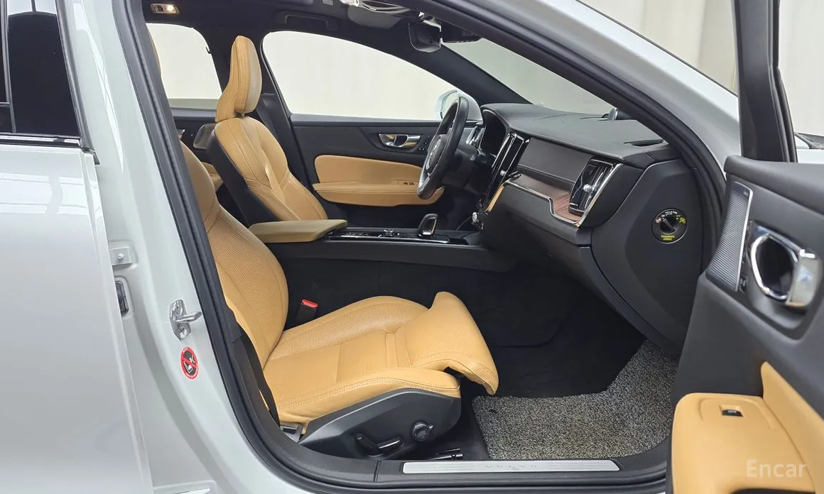 Volvo V60 2019 B5 Pro AWD