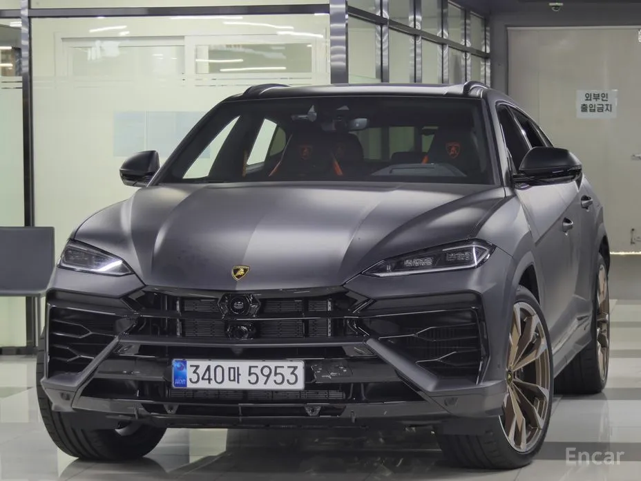 Lamborghini Urus 2018 4.0 V8 SE