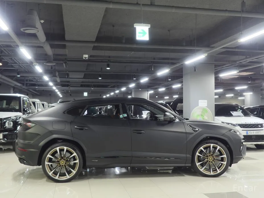 Lamborghini Urus 2018 4.0 V8 SE