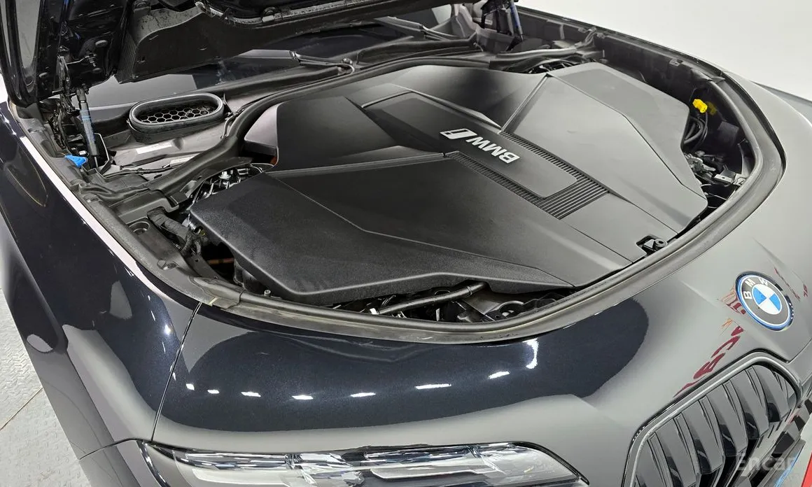 BMW i7 2022 xDrive 60 M sport