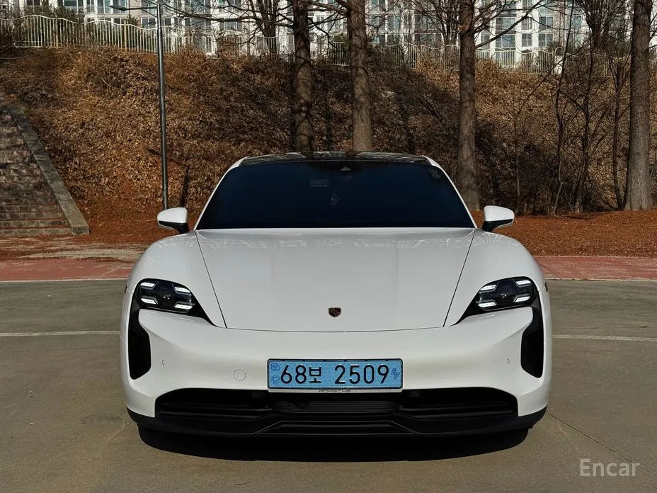 Porsche Taycan 2020 GTS