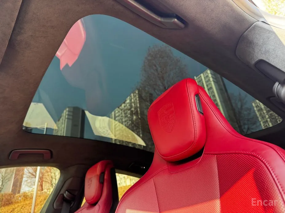 Porsche Taycan 2020 GTS