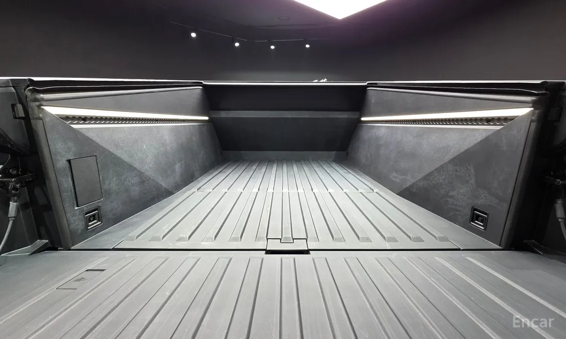 Tesla Cybertruck 2023 AWD