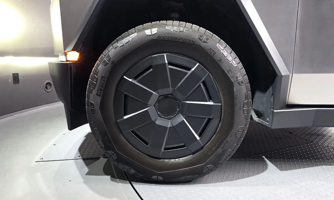 2023 Tesla Cybertruck