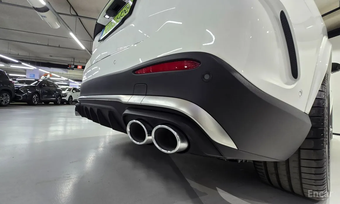 Mercedes-Benz GLC-Class 2023 AMG GLC43 4MATIC