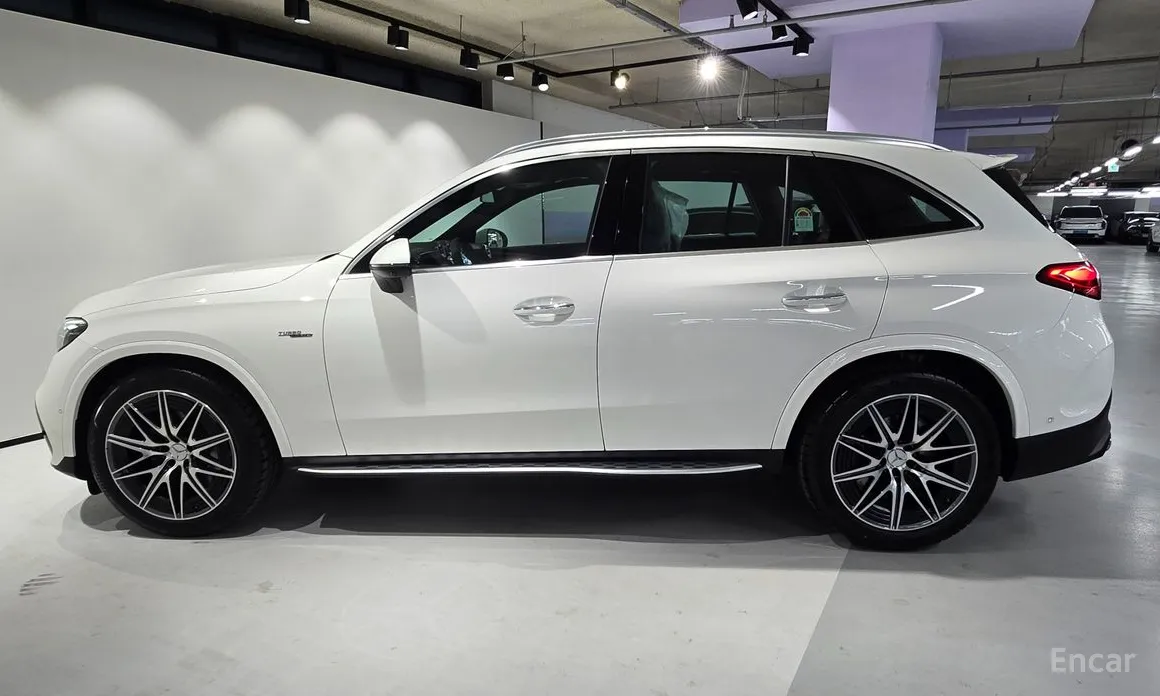 Mercedes-Benz GLC-Class 2023 AMG GLC43 4MATIC