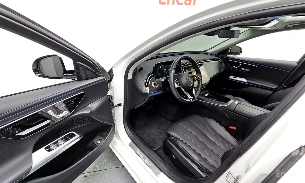 Mercedes-Benz E-Class 2024 E200 Avantgarde