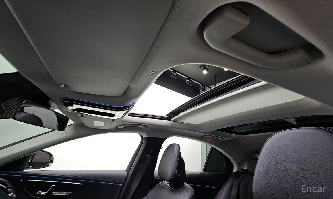 Mercedes-Benz E-Class 2024 E200 Avantgarde