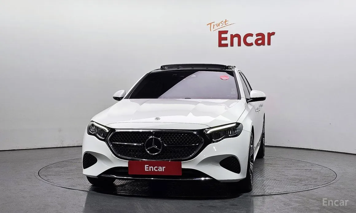 Mercedes-Benz E-Class 2024 E200 Avantgarde