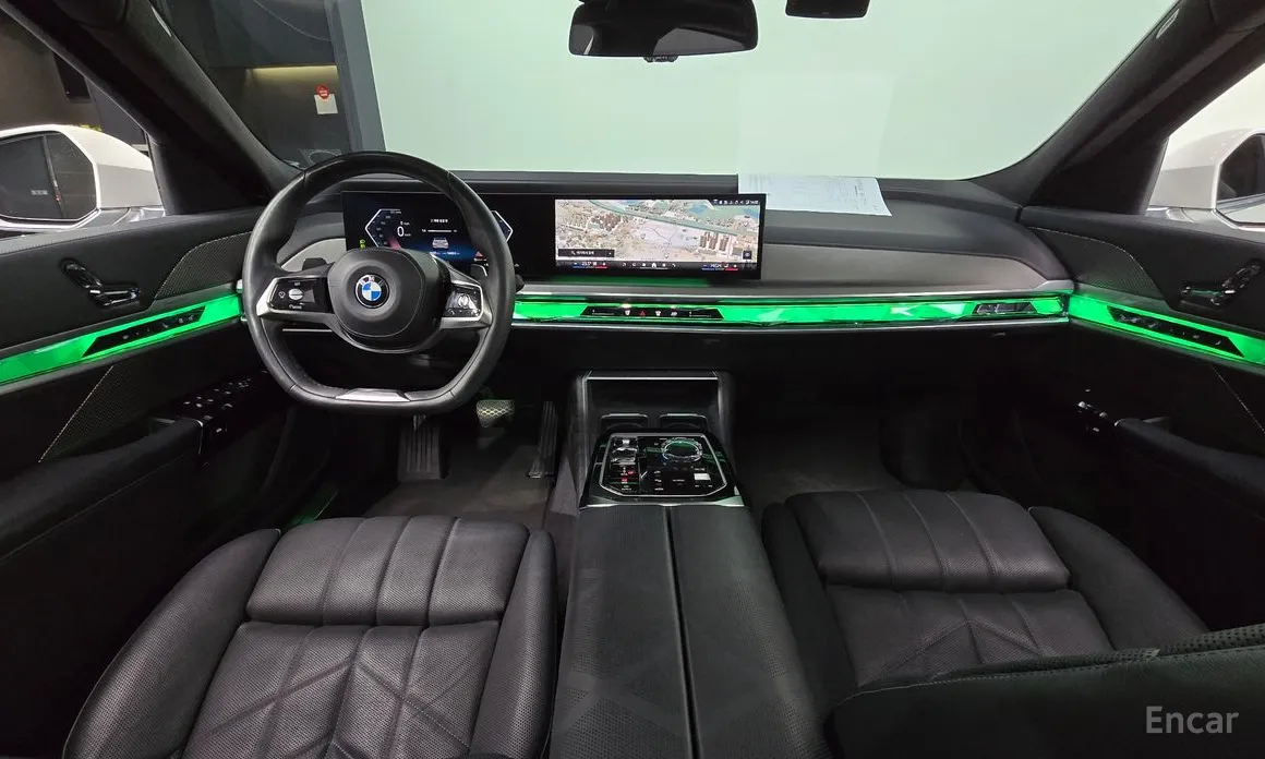 BMW 7 Series 2022 740i sDrive Design Pure Excellence