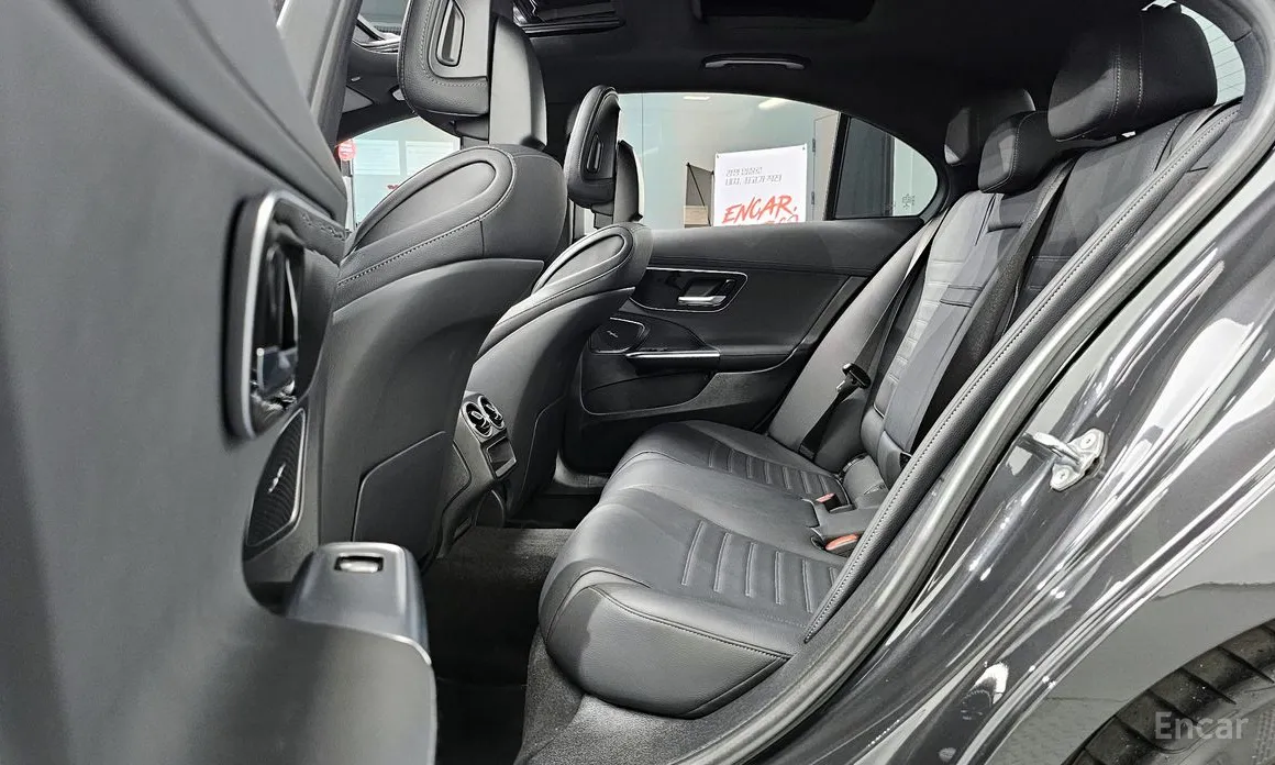 Mercedes-Benz C-Class 2022 C300 4MATIC AMG Line