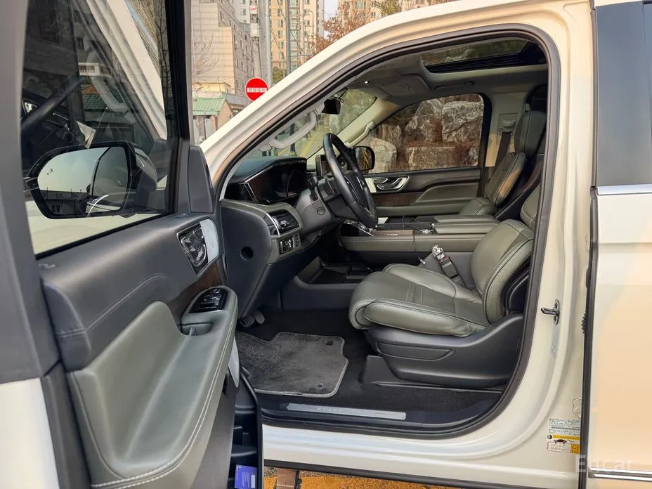 Lincoln Navigator 2018 3.5L Black Label