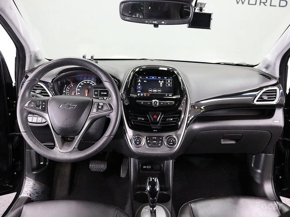 Chevrolet Spark 2018 Red Pick Edition