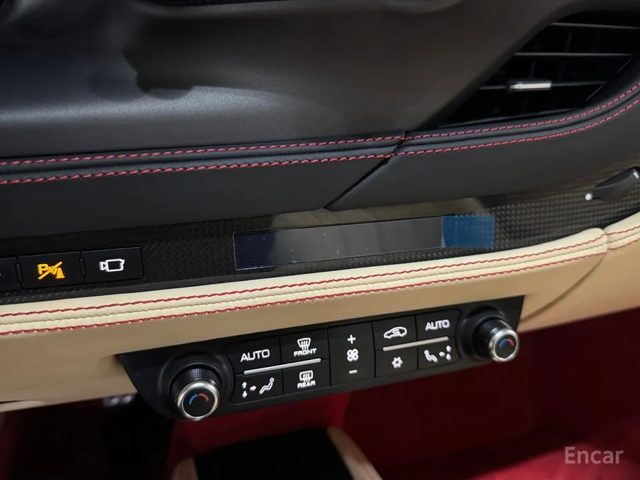 Ferrari F8 2019 3.9 V8