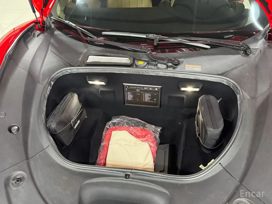 Ferrari F8 2019 3.9 V8