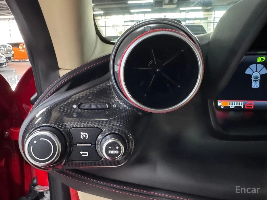 Ferrari F8 2019 3.9 V8