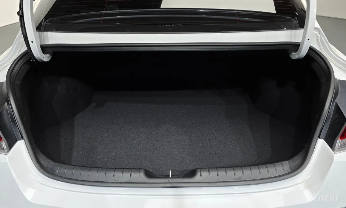 Hyundai Avante 2023 1.6