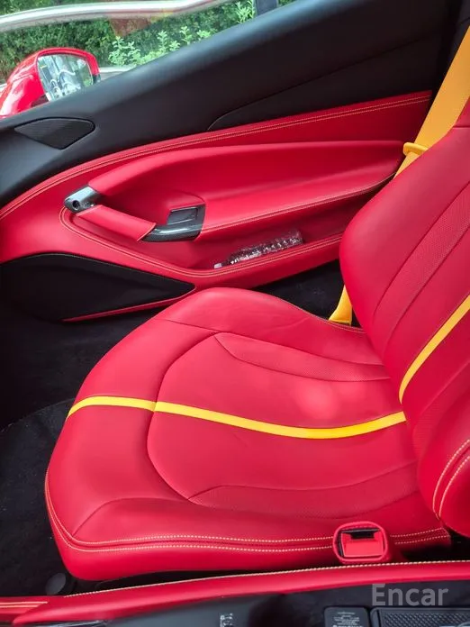 Ferrari F8 2019 3.9 V8