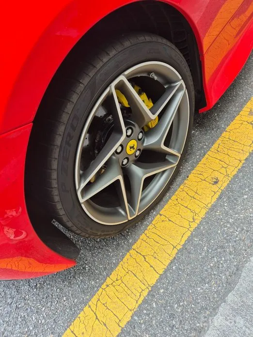 Ferrari F8 2019 3.9 V8