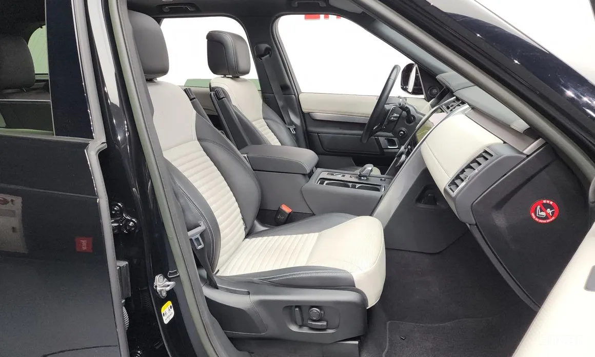 Land Rover Discovery 2017 P360 R-Dynamic SE