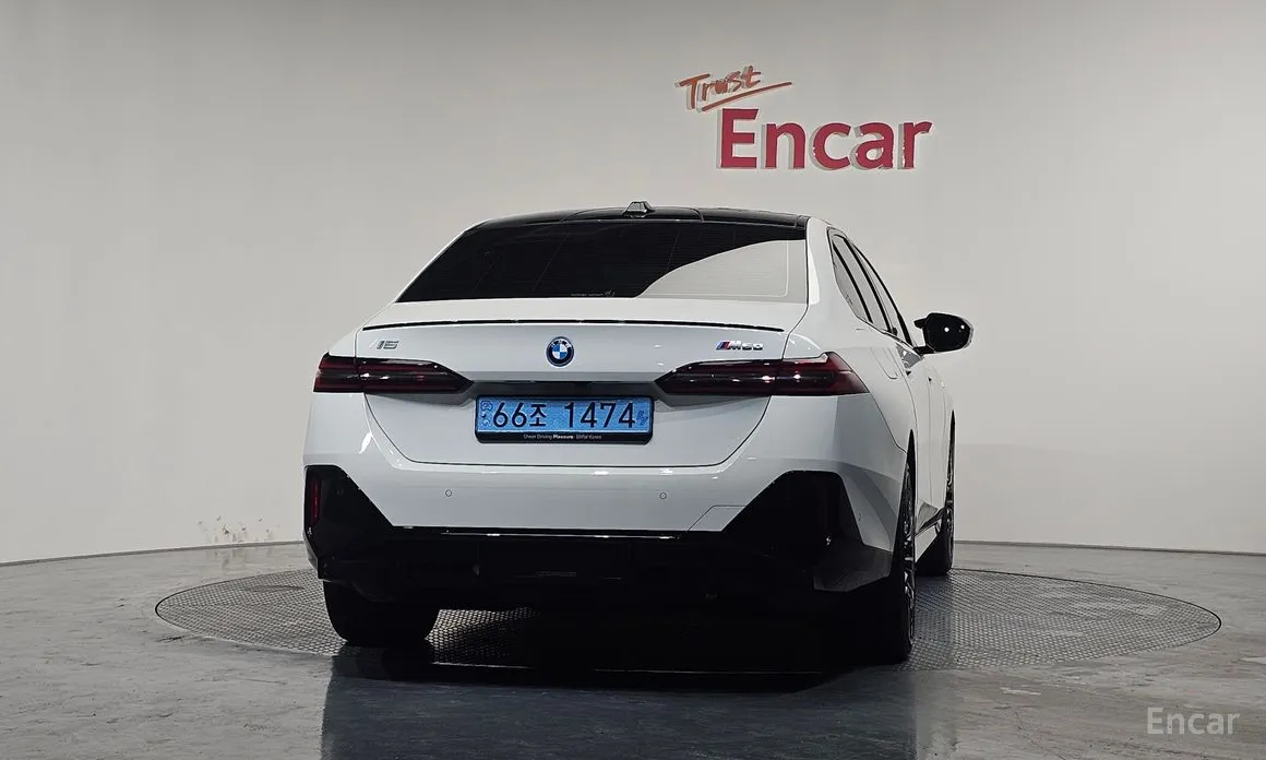 BMW i5 2023 M60 xDrive