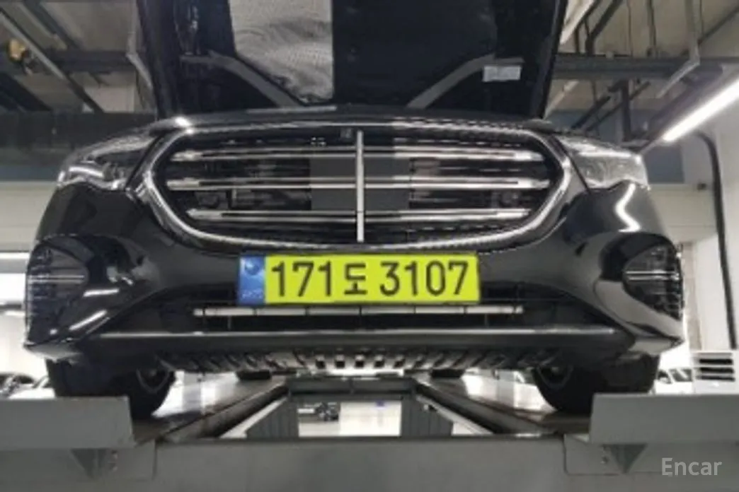 Mercedes-Benz E-Class 2024 E350e 4MATIC