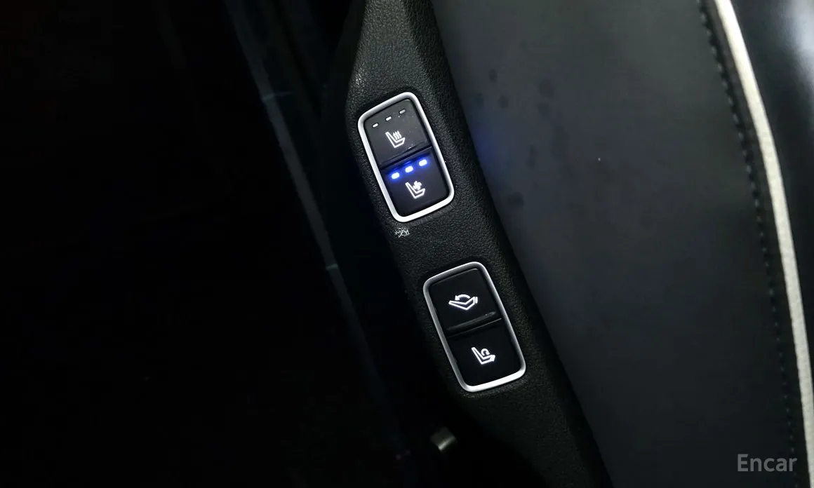 Hyundai Staria 2021 L3.5 Lounge 7-Seater