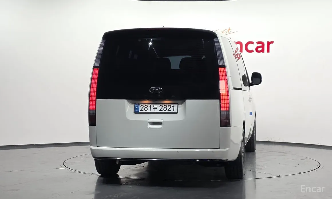 Hyundai Staria 2021 L3.5 Lounge 7-Seater