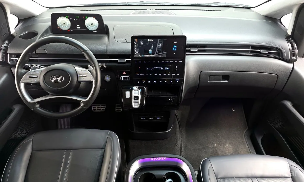 Hyundai Staria 2021 L3.5 Lounge 7-Seater