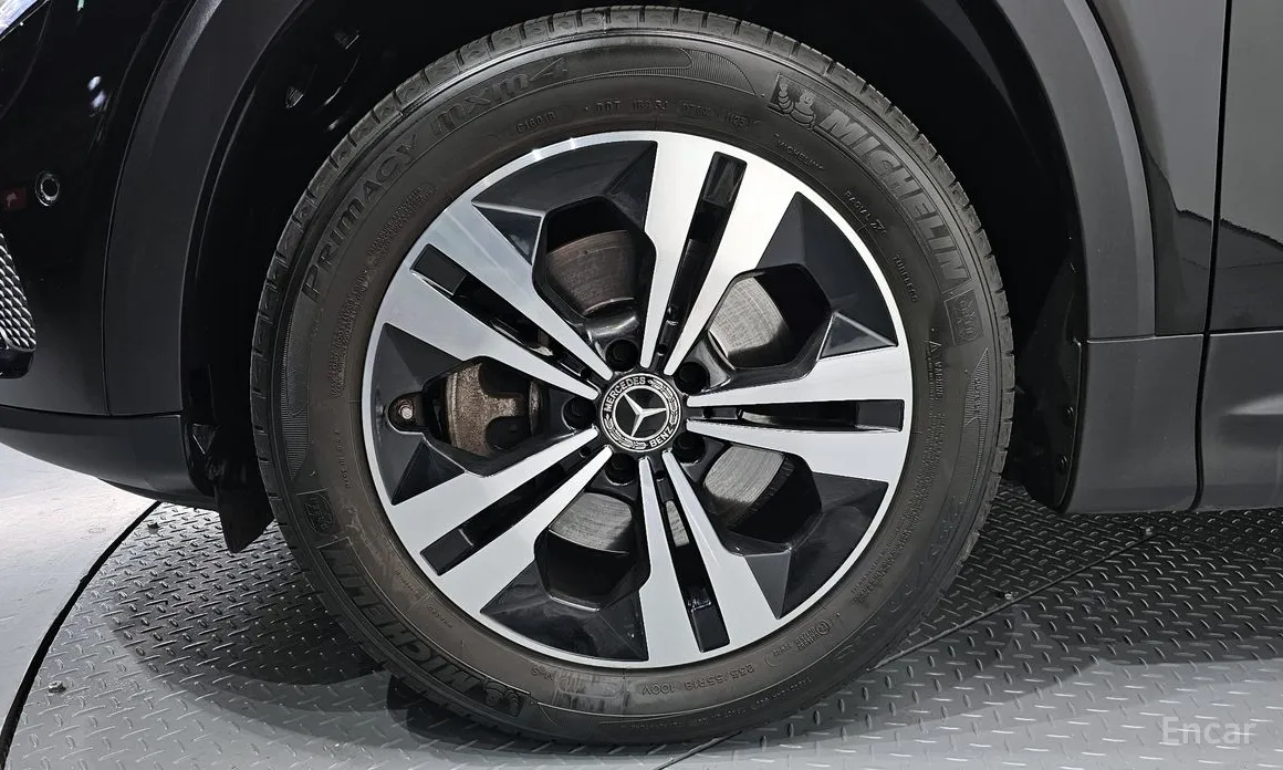 Mercedes-Benz GLB-Class 2020 GLB200 d