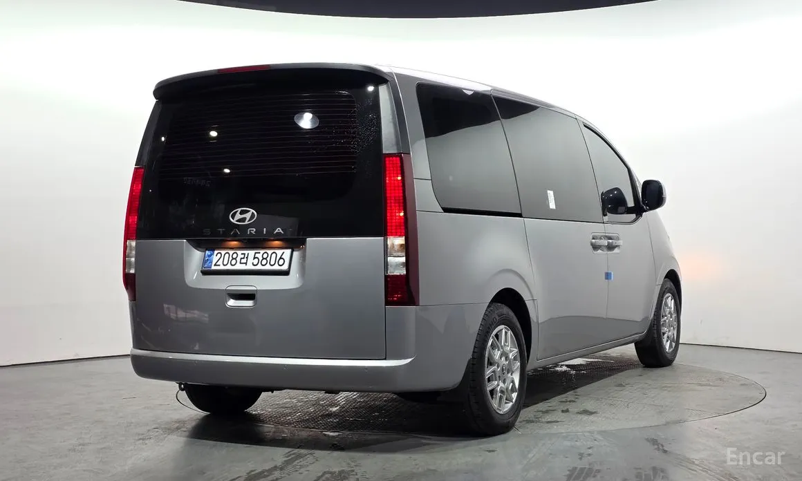Hyundai Staria 2021 Tourer 9-Seater