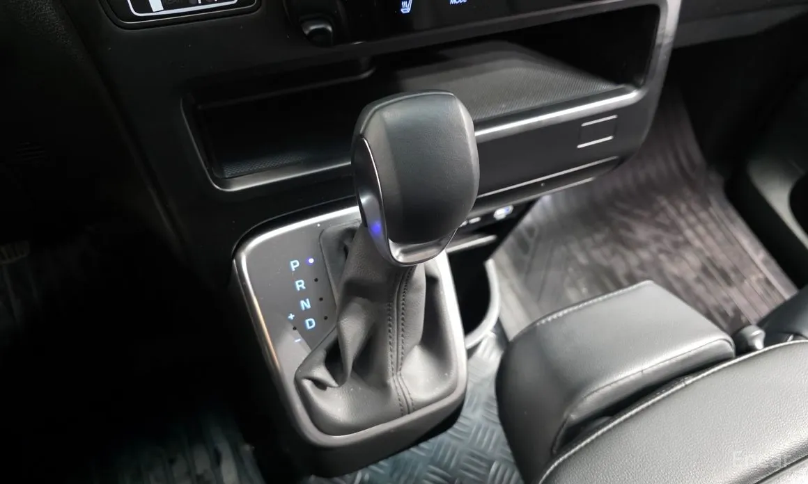 Hyundai Staria 2021 Tourer 9-Seater