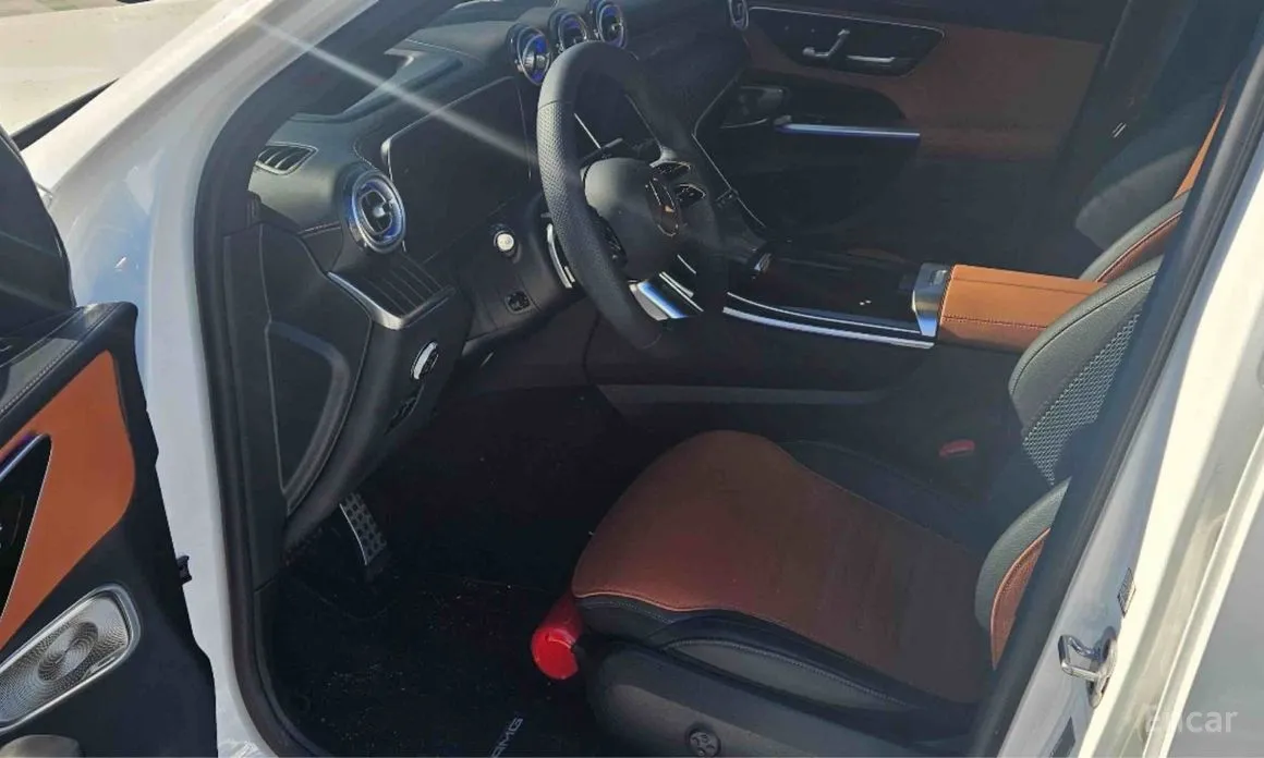 Mercedes-Benz GLC-Class 2023 GLC300 4MATIC AMG Line